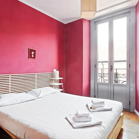 Guesthost - Corso Buenos Aires Colourful Flat شقة ميلان